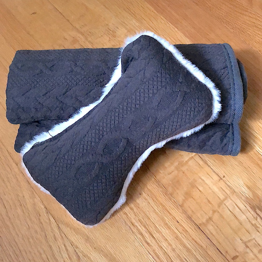 🦴 Dog Blanket & Pillow 🦴